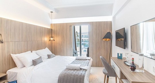 The Blue Ivy Hotel & Suites (4)