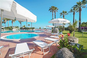Costa Azzurra Hotel & Residence