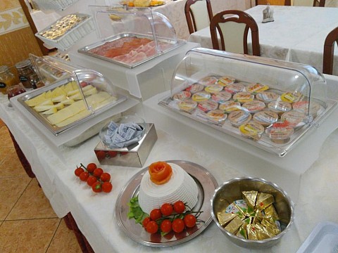 Hotel APOLLO (4)