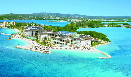 Secrets Wild Orchid Montego Bay by AMR Collection