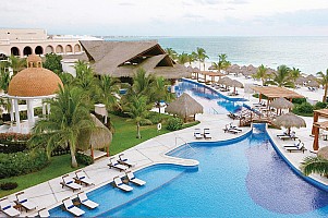 Excellence Riviera Cancún Resort