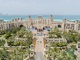 Jumeirah Al Qasr Resort