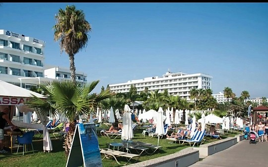 Silver Sands Beach Hotel (2)