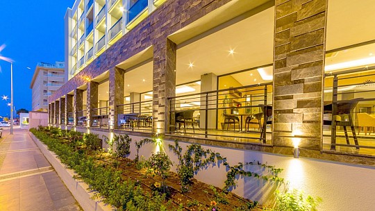 ADA JULIAN HOTEL (4)