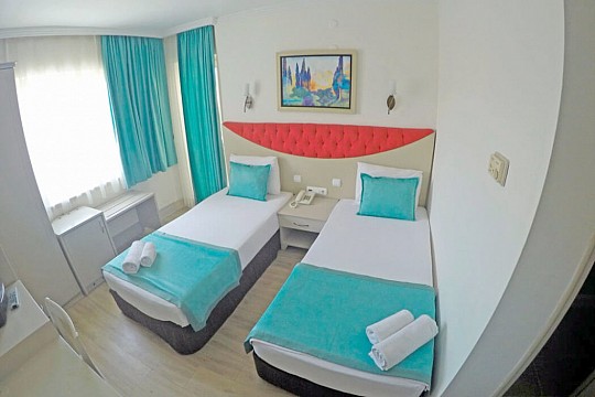 ALMENA HOTEL (3)