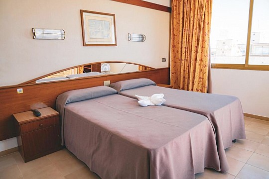 H.TOP ROYAL SUN HOTEL (5)