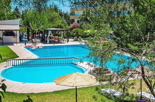 ACHOUSA HOTEL (3)