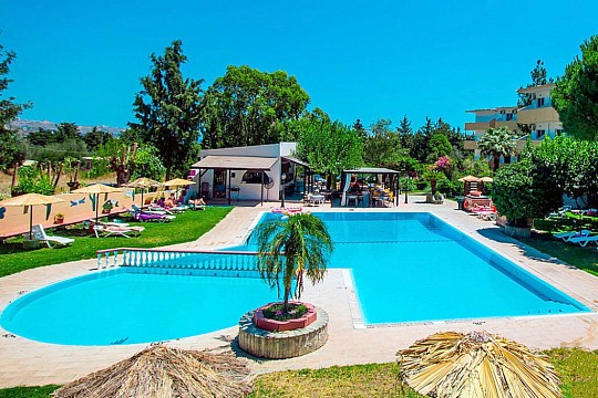 ACHOUSA HOTEL (2)