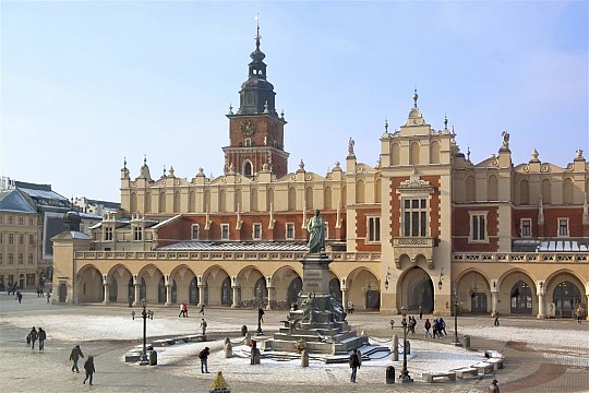Predvianočný Krakow a Wieliczka