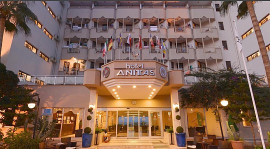 Anitas Beach Hotel (5)