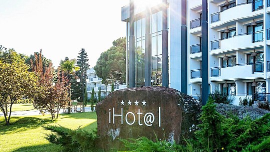Hotel iHotel - vlastná doprava