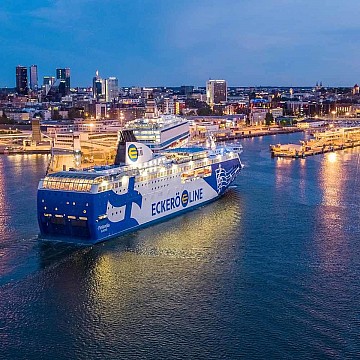 Severní hvězdy Stockholm - Tallin - Helsinki, letadlo a loď