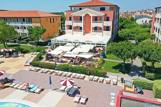 Pini Village Family Resort - Villaggio Ai Pini (4)