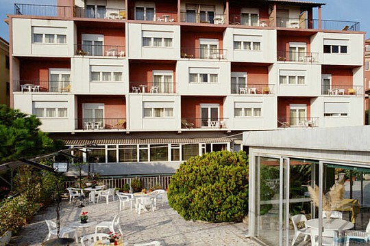 Hotel Robinia (2)