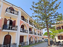 Castello Beach Aparthotel