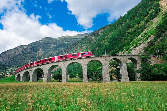 Od jezer a palem Bernina Expressem do Alp (3)