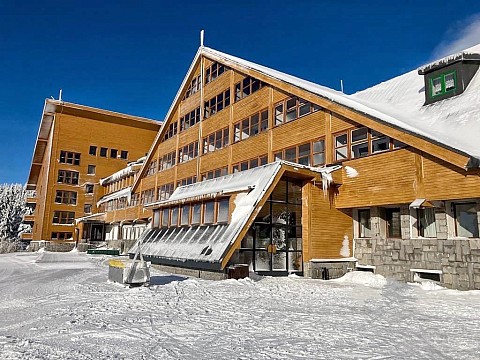 HOTEL PETROVY KAMENY - Lyžařský pobyt 5 nocí se 4 dny lyžování - Loučná nad Desnou
