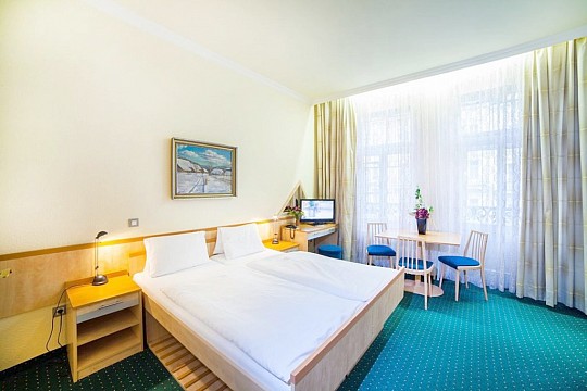HOTEL SLOVAN - Relaxace a regenerace pro tělo a duši na 2 noci - Karlovy Vary (2)