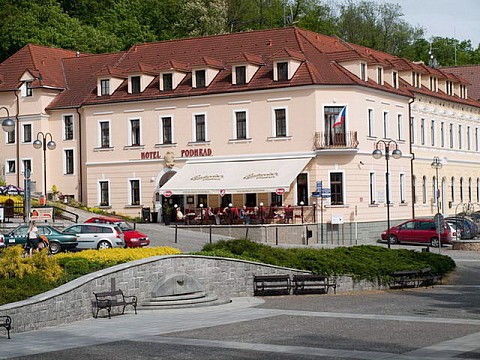 HOTEL PODHRAD - Rekreační pobyt pá-ne - Hluboká nad Vltavou