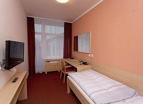 LÁZEŇSKÝ HOTEL PAX - Minirelax na 3 noci - Trenčianské Teplice (4)