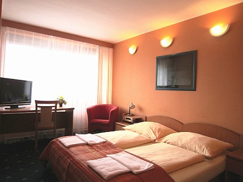 HOTEL PANON - Rekreační pobyt pokoje 3 - Hodonín (4)