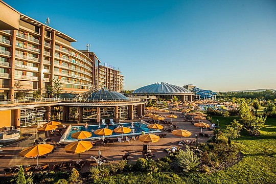 Aquaworld Resort: Pobyt s polopenzí 7 nocí (3)