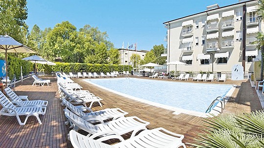 Hotel St. Moritz: Pobyt s plnou penzí s nápoji 7 nocí