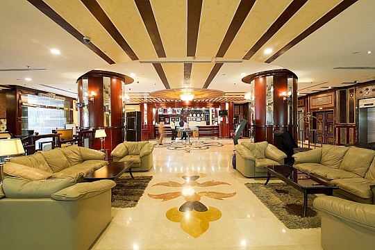AL BUSTAN TOWER HOTEL SUITES (3)