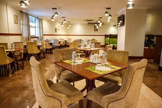 EXCELSIOR HOTEL DOWNTOWN DUBAI  s výlety v ceně (5)