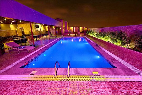 EXCELSIOR HOTEL DOWNTOWN DUBAI  s výlety v ceně (3)