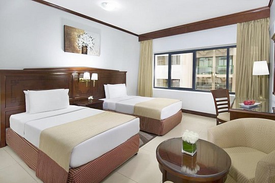 ADMIRAL PLAZA HOTEL (4)