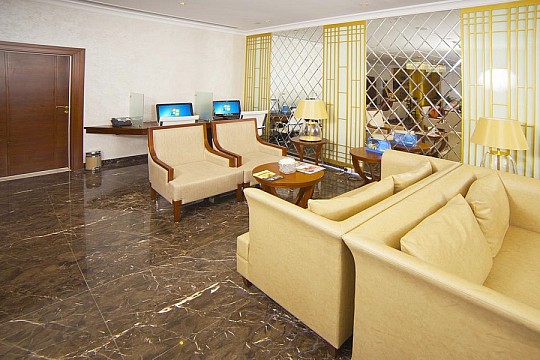 RAVIZ CENTER POINT HOTEL (5)