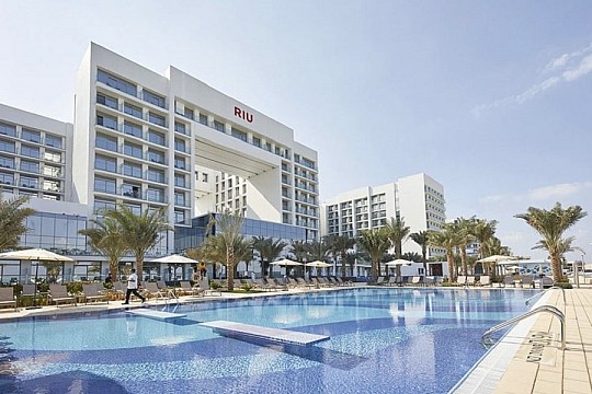 HOTEL RIU DUBAI (2)