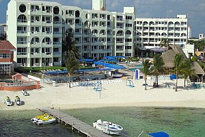 Aquamarina Beach Hotel Cancún