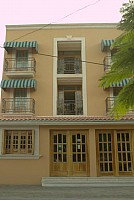 Cancún International Suites Hotel