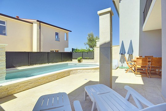 Vila 1318-859