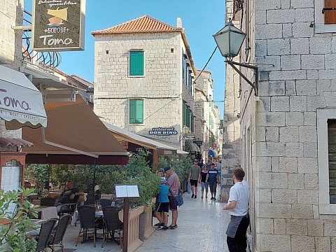 Kamenný dom 1355-4527 (2)