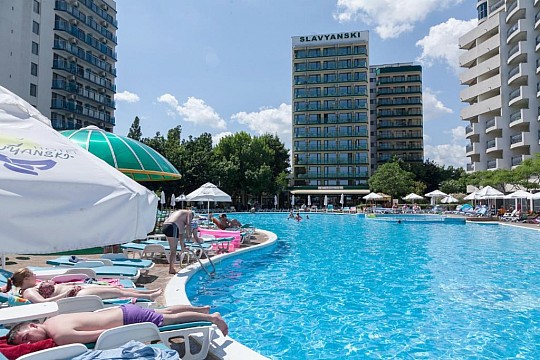 Slavyanski Hotel (2)