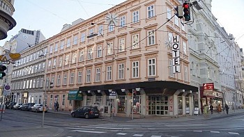 Kugel Hotel