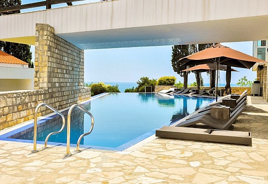 Avala Resort & Villas Hotel (5)