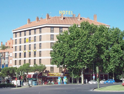 Hotel Puerta de Toledo (2)