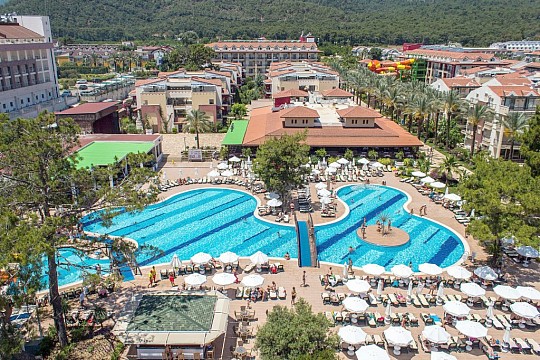 Hotel Crystal Aura Beach Resort & Spa (5)