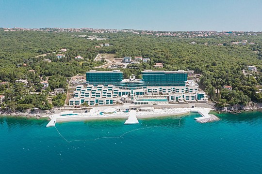 Hilton Rijeka Costabella Beach Resort & Spa (5)