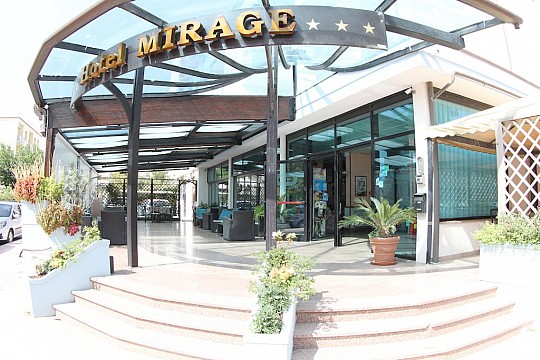Hotel Mirage (2)