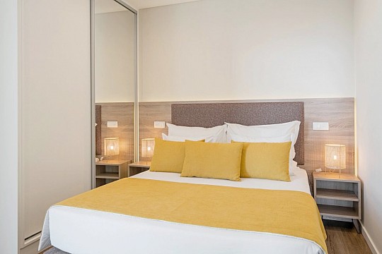 Hotel Monumental Plaza by Petit Hotels (5)