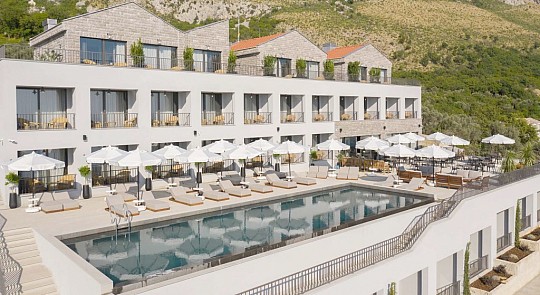 Hotel Vivid Blue Serenity Resort (2)