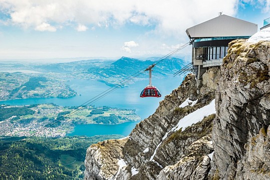 Barevnými vláčky ke slavným vrcholům Švýcarska (5)