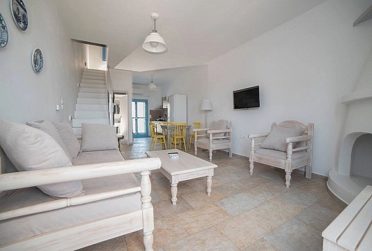 Almyra Guesthouses (3)