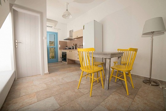 Almyra Guesthouses (4)