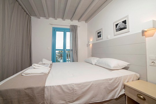 Almyra Guesthouses (2)